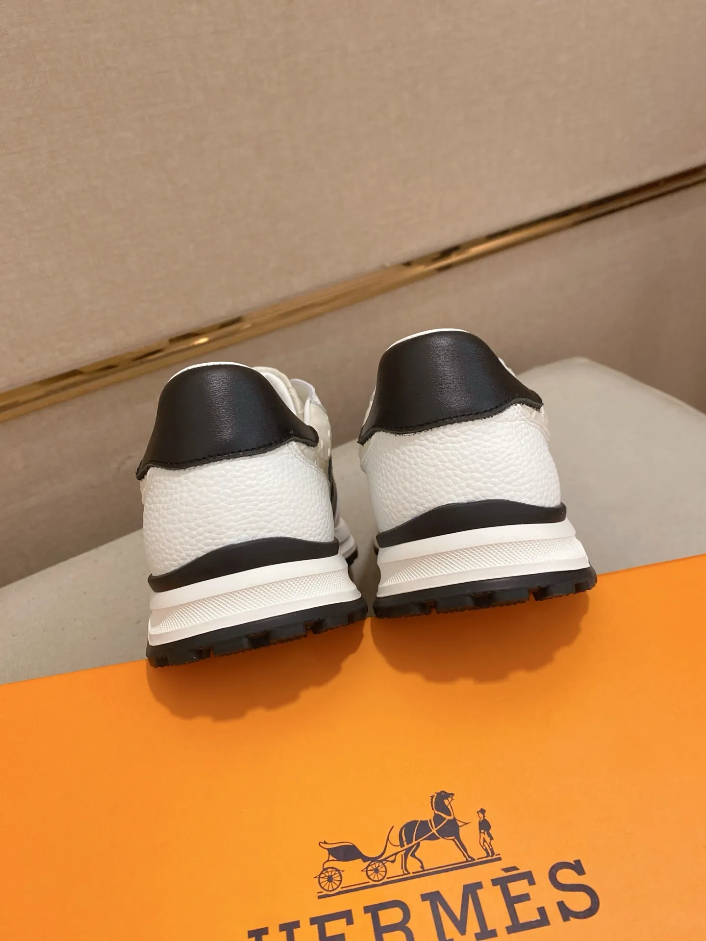 Men's clothing and shoes💰: 400💰《HERMES》【Original order·Version】Hermès; top 🔝purchasing agent🔍🔍men's latest 🇺🇸 counter sales simultaneously, imported from Italy original ▲▲cowhide ▲▲ (highlighting the high End, Nobility, Grade) Exquisite workmanship (Imported water-dyed sheepskin lining from Italy) Sole: Original sole provided by the original factory, ⚠️Exclusive double-layer activity, TPR, molded outsole; super comfortable Code number: 38-44
